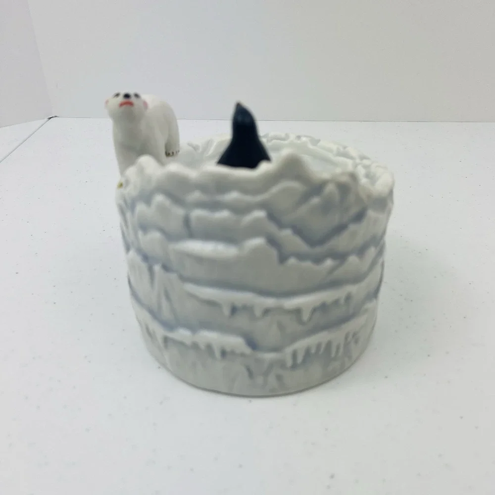 Vtg TAJ Importing Co Music Box Franscisco Japan Penguin Polar Bear Porcelain